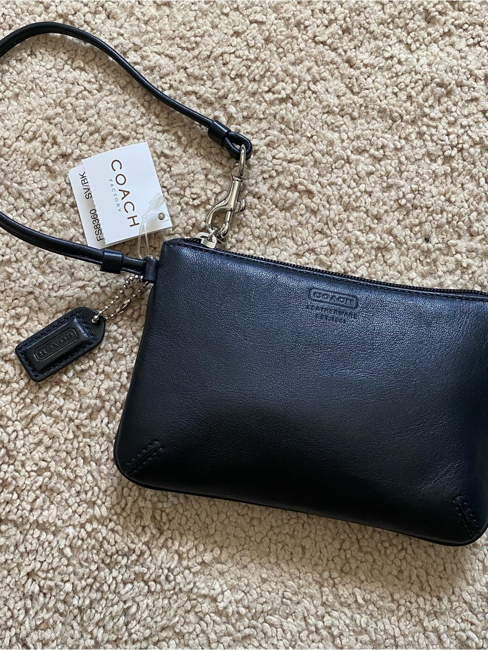 NWT Coach Smooth Black Leather Skinny Wristlet Wallet FS8360